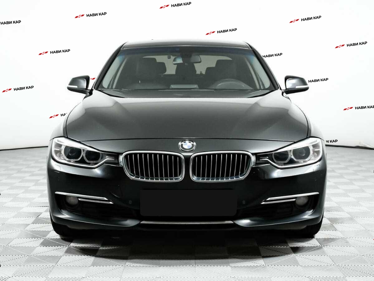 BMW 3 серии с пробегом — 2013 год. Фото: #1