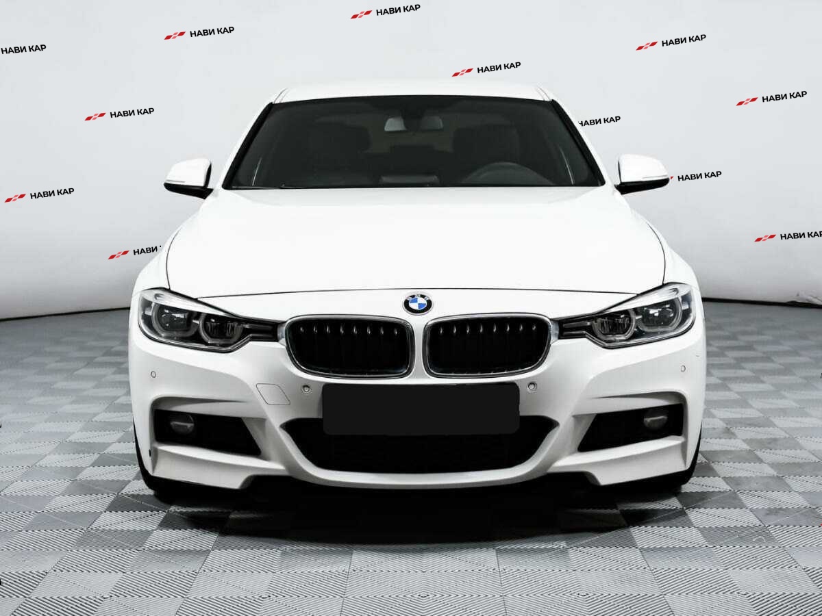 BMW 3 серии с пробегом — 2018 год. Фото: #1