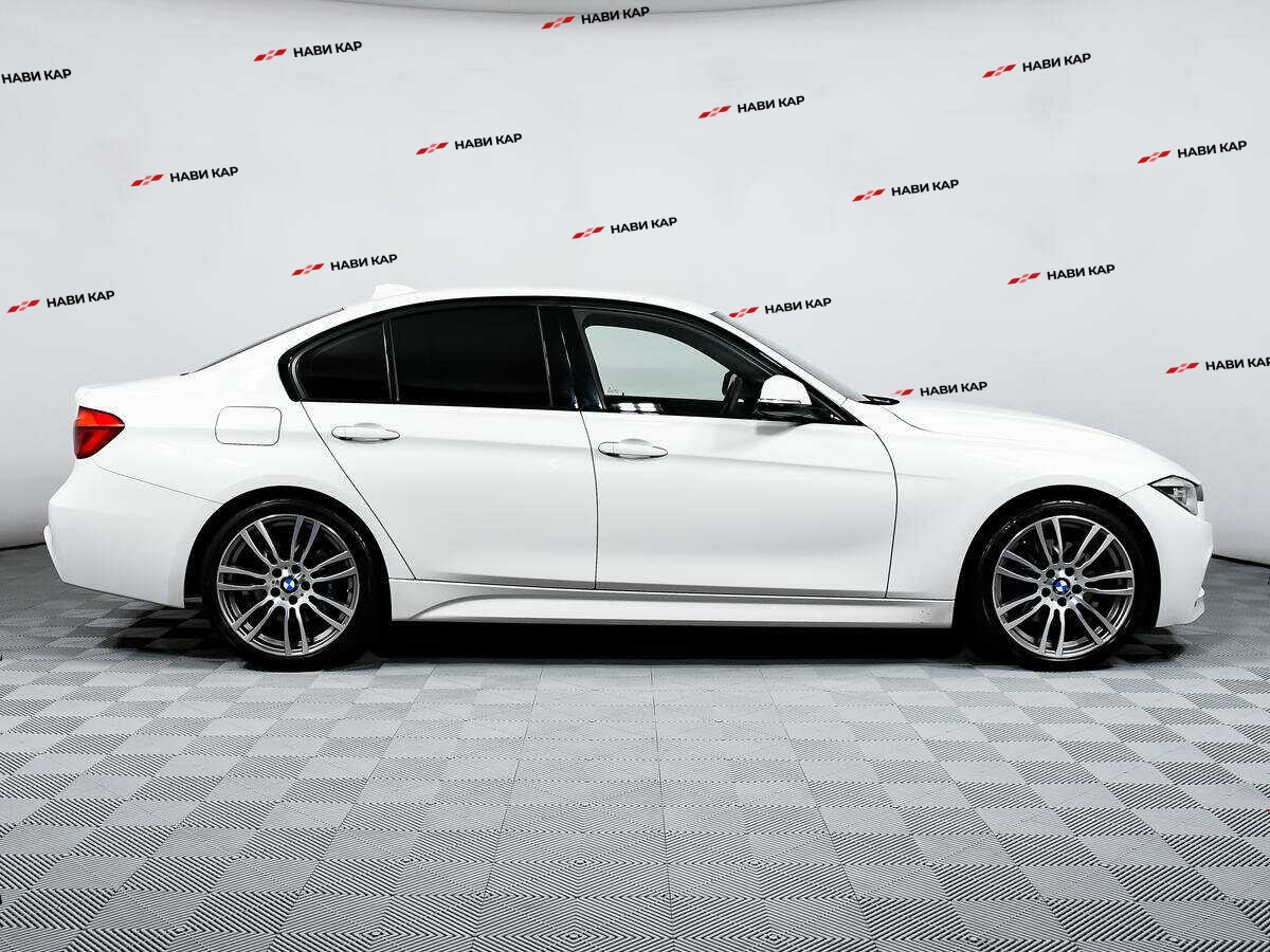 BMW 3 серии с пробегом — 2018 год. Фото: #3