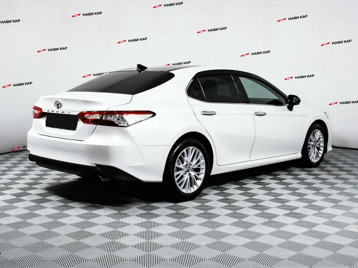 Toyota Camry с пробегом — 2019 год. Фото: #4