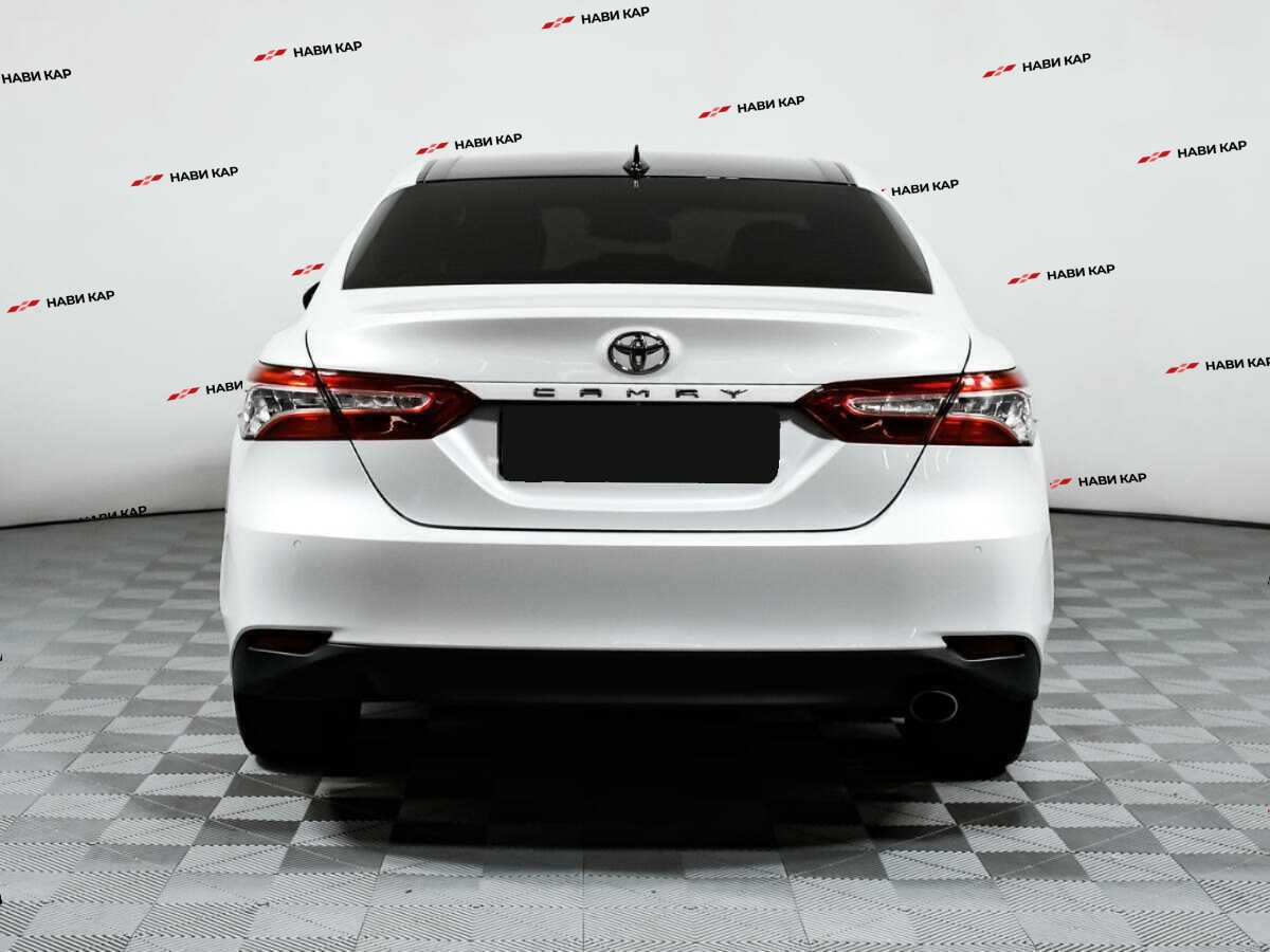 Toyota Camry с пробегом — 2019 год. Фото: #5