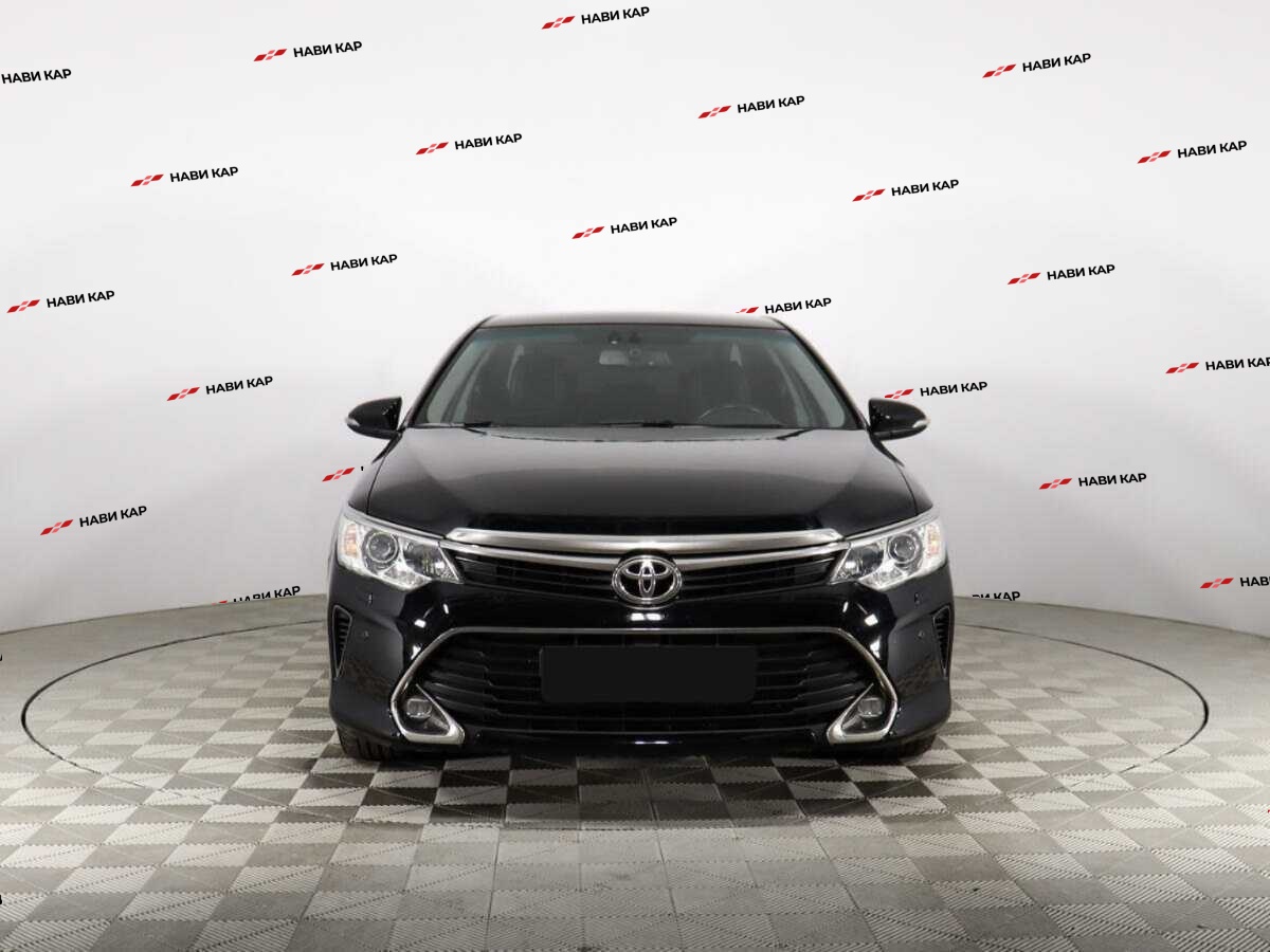 Toyota Camry с пробегом — 2016 год. Фото: #1