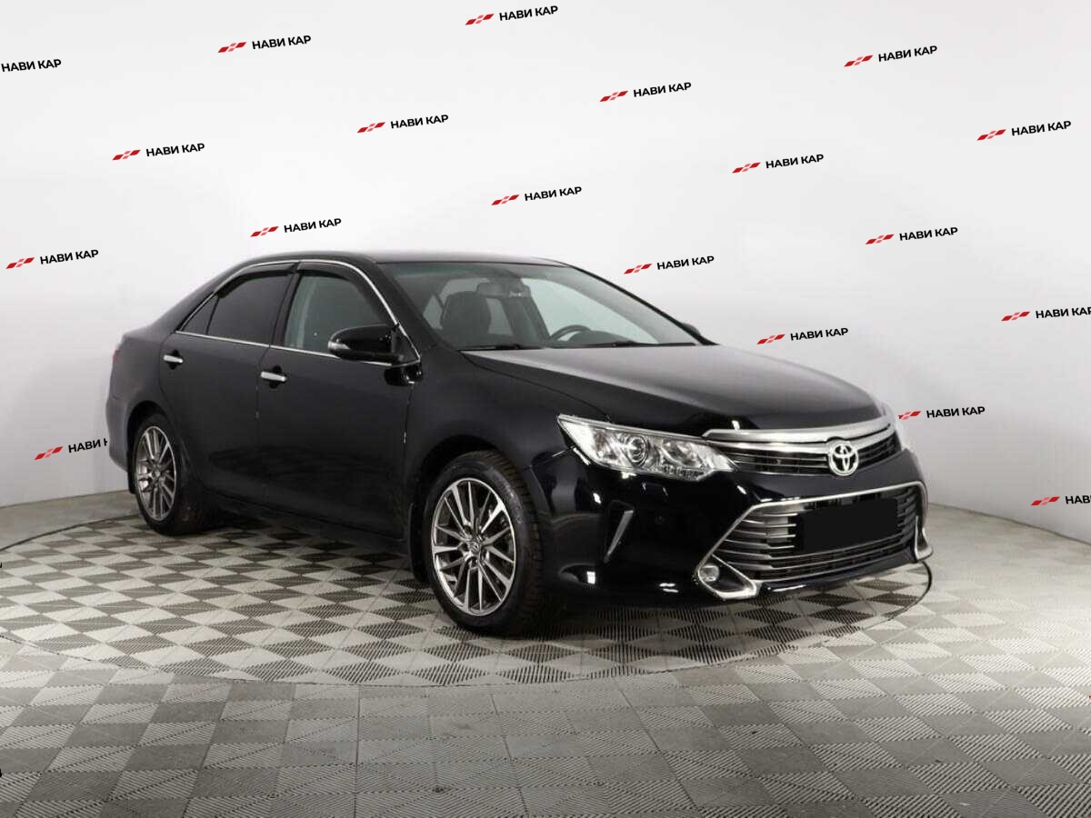 Toyota Camry с пробегом — 2016 год. Фото: #2