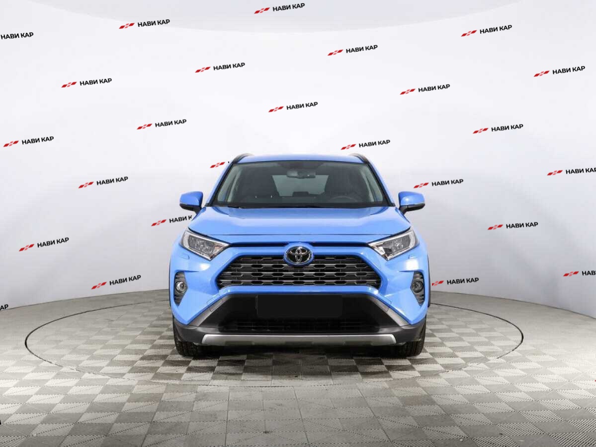 Toyota RAV4 с пробегом — 2021 год. Фото: #1
