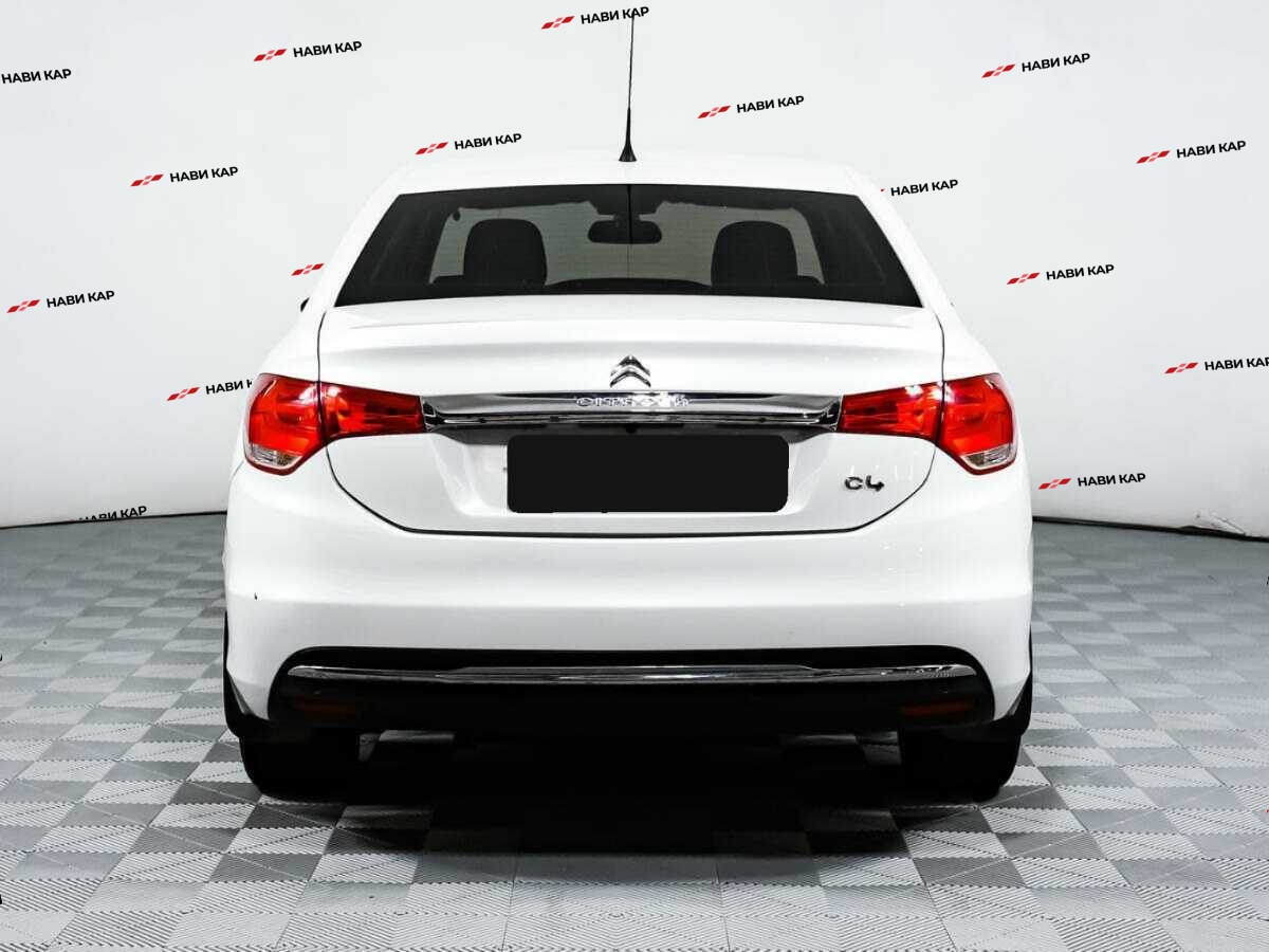 Citroen C4 с пробегом — 2016 год. Фото: #4