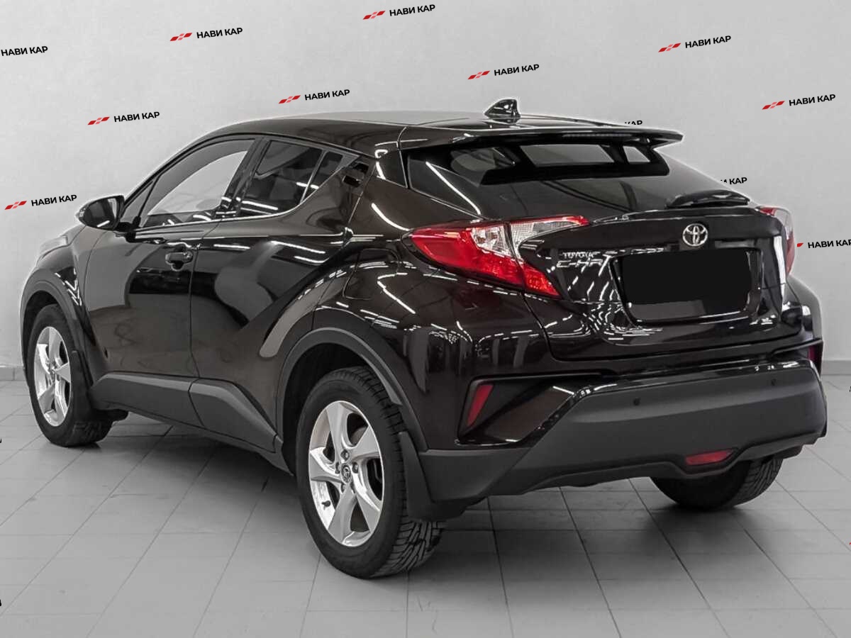 Toyota C-HR с пробегом — 2019 год. Фото: #6