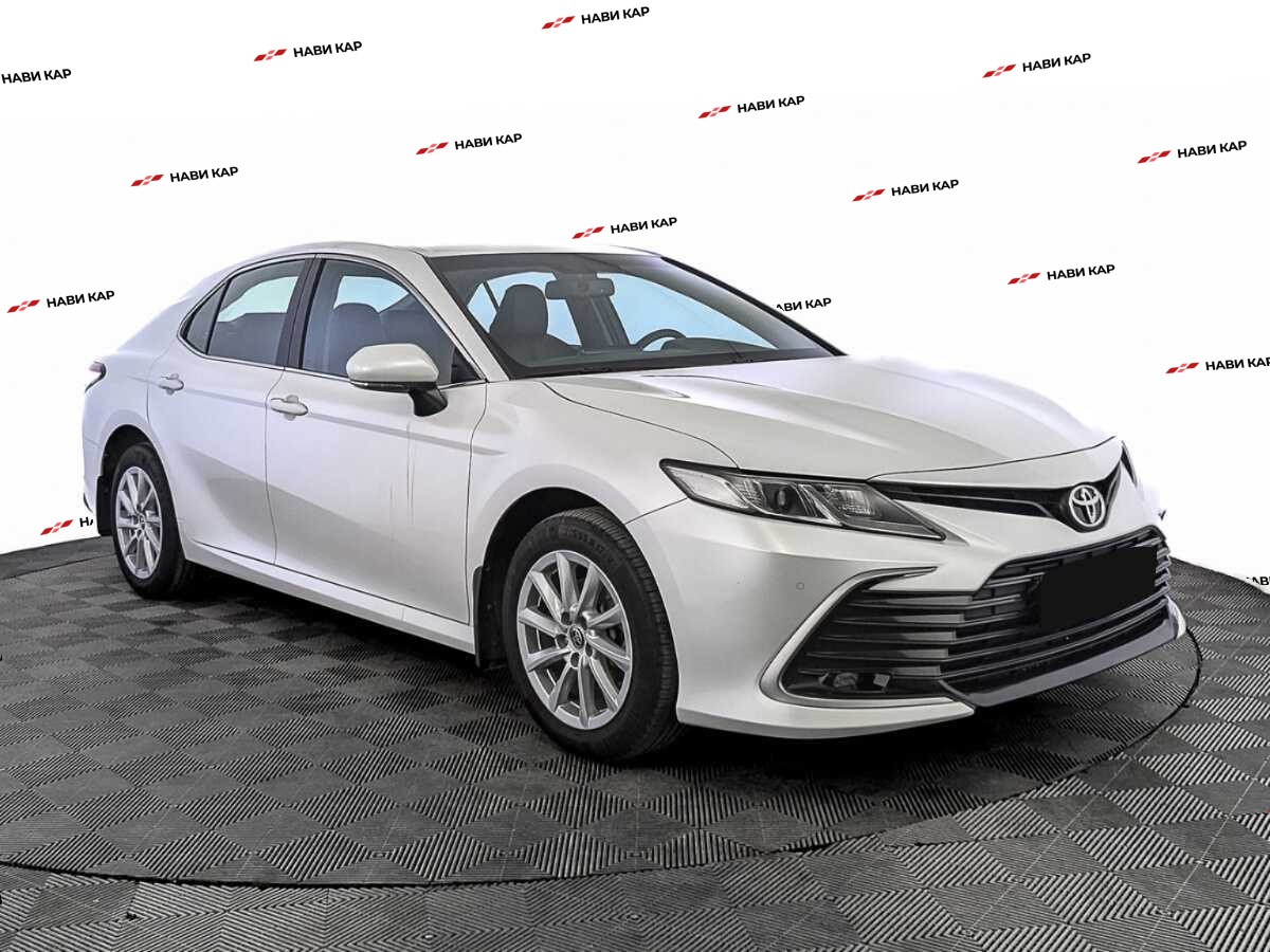 Toyota Camry с пробегом — 2021 год. Фото: #2