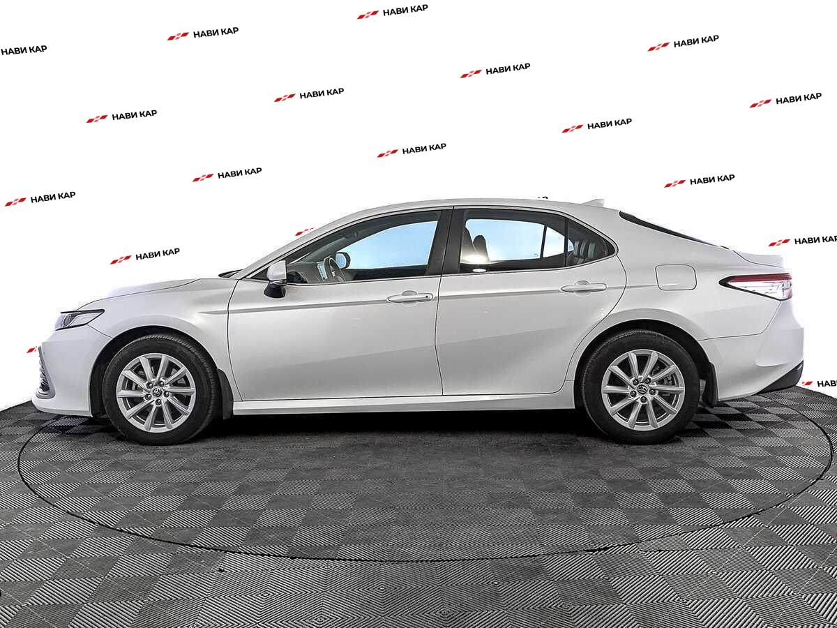 Toyota Camry с пробегом — 2021 год. Фото: #7