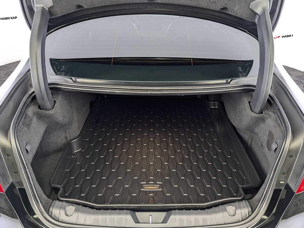 Jaguar XF с пробегом — 2018 год. Фото: #9