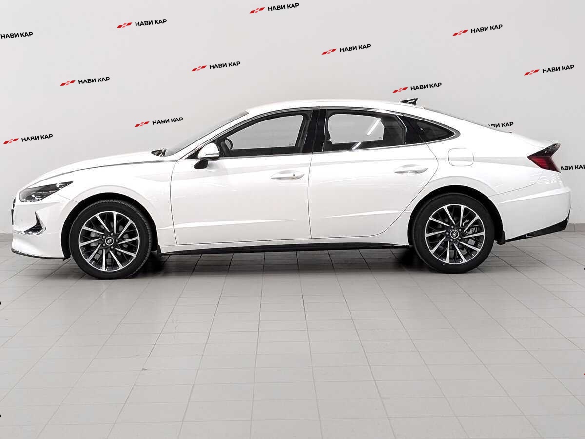 Hyundai Sonata с пробегом — 2022 год. Фото: #7