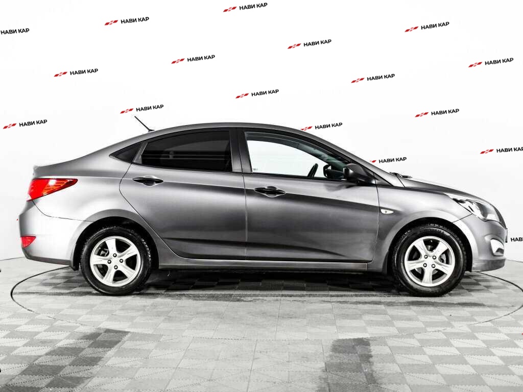 Hyundai Solaris с пробегом — 2014 год. Фото: #3