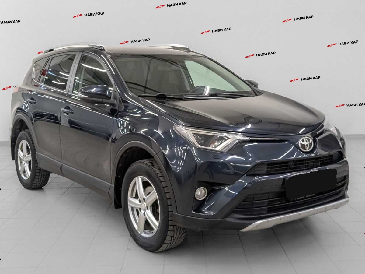 Toyota RAV4 с пробегом — 2017 год. Фото: #2