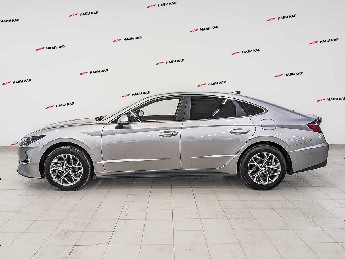 Hyundai Sonata с пробегом — 2022 год. Фото: #7