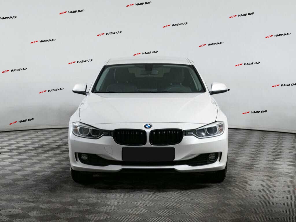 BMW 3 серии с пробегом — 2014 год. Фото: #1