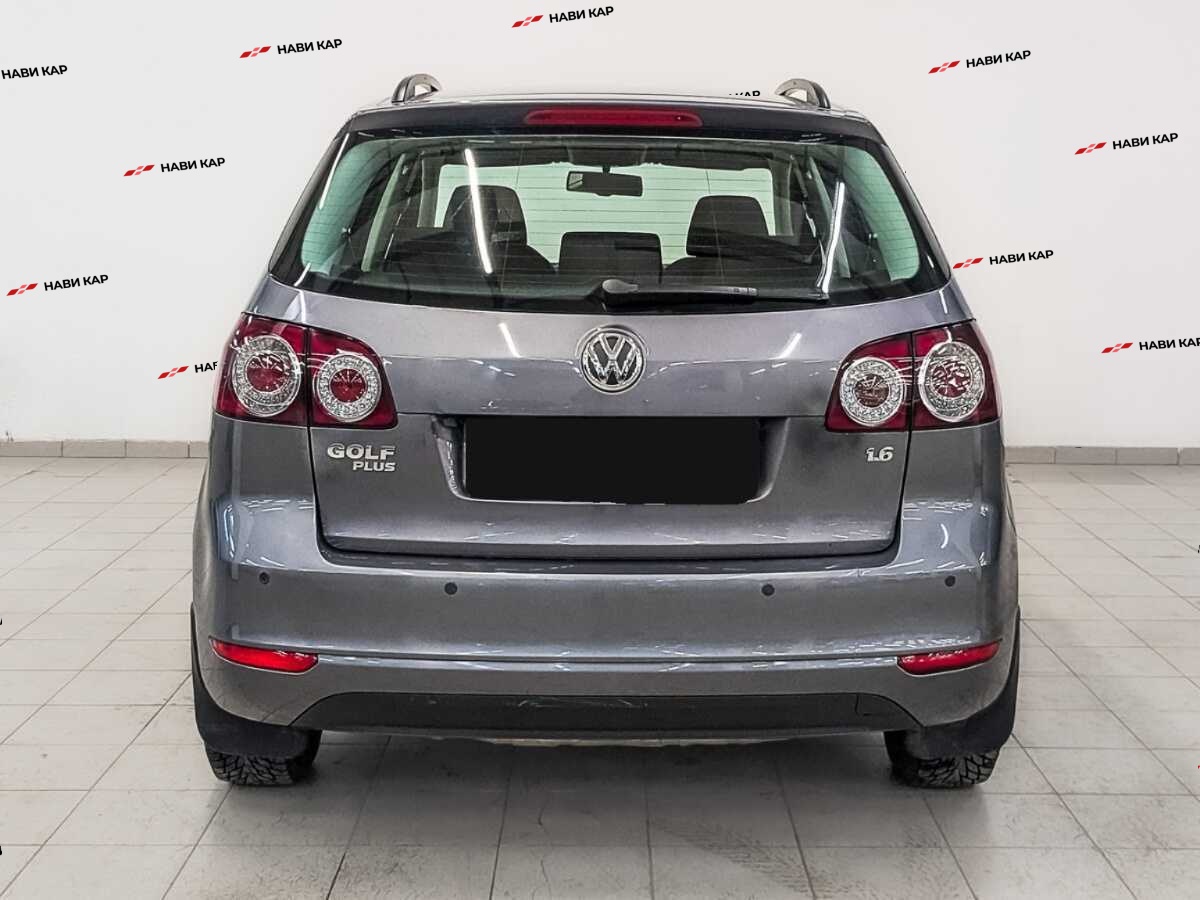 Volkswagen Golf Plus с пробегом — 2012 год. Фото: #5