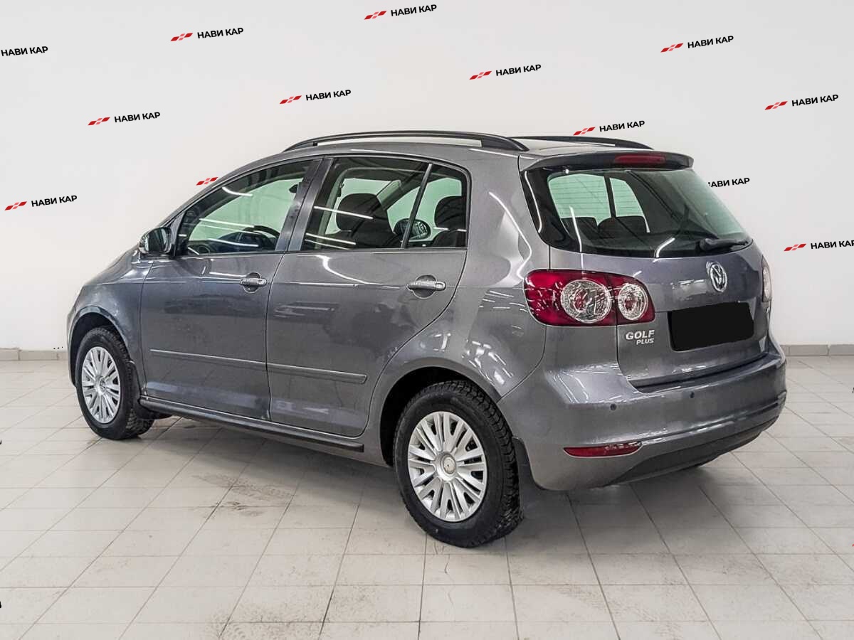 Volkswagen Golf Plus с пробегом — 2012 год. Фото: #6