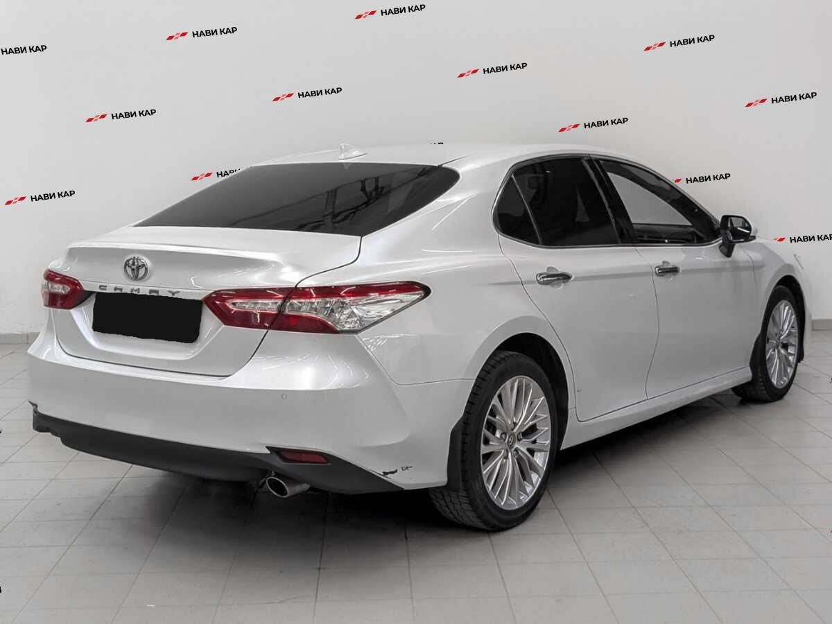 Toyota Camry с пробегом — 2019 год. Фото: #4
