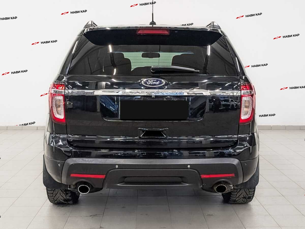 Ford Explorer с пробегом — 2014 год. Фото: #5