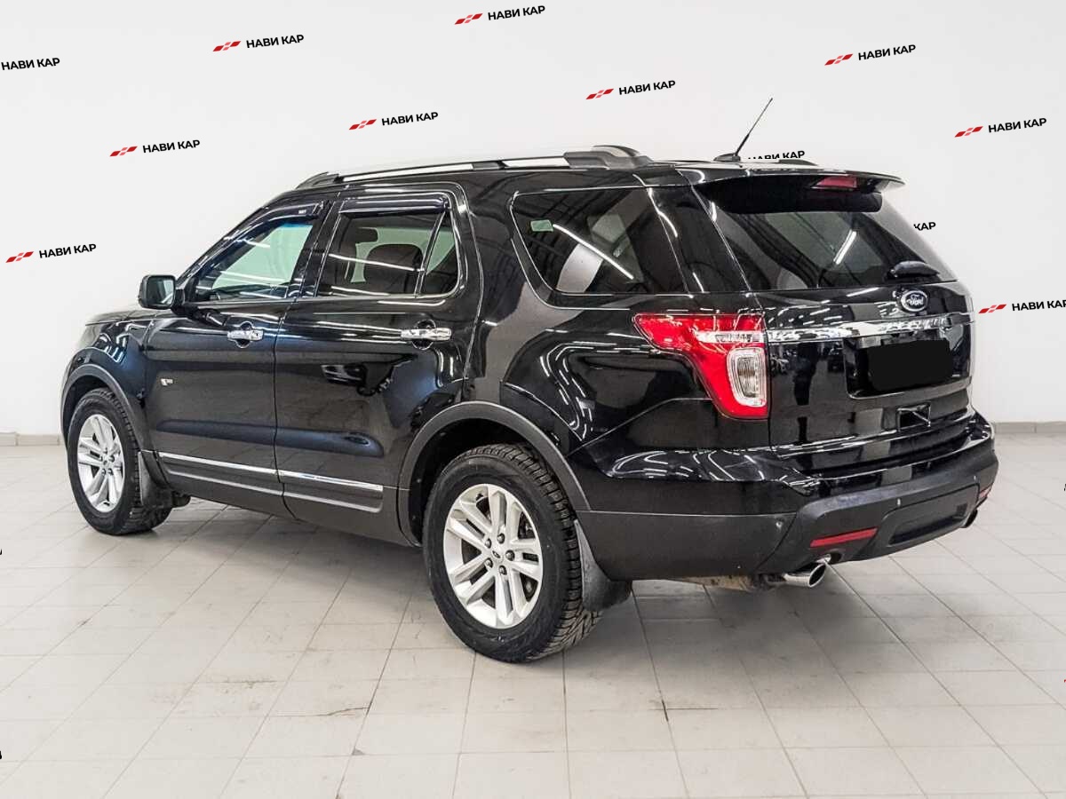 Ford Explorer с пробегом — 2014 год. Фото: #6