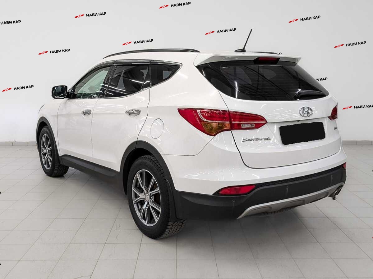 Hyundai Santa Fe с пробегом — 2014 год. Фото: #6