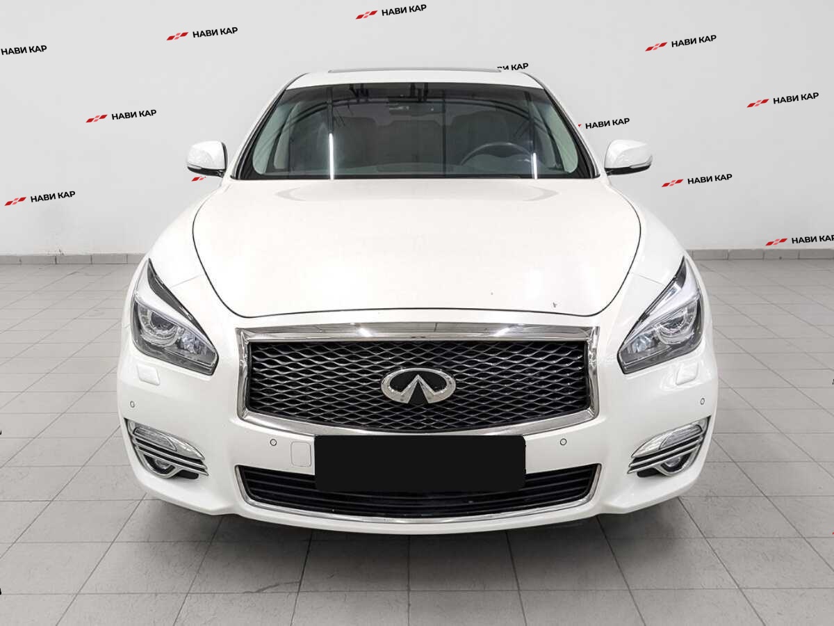 Infiniti Q70 с пробегом — 2016 год. Фото: #1