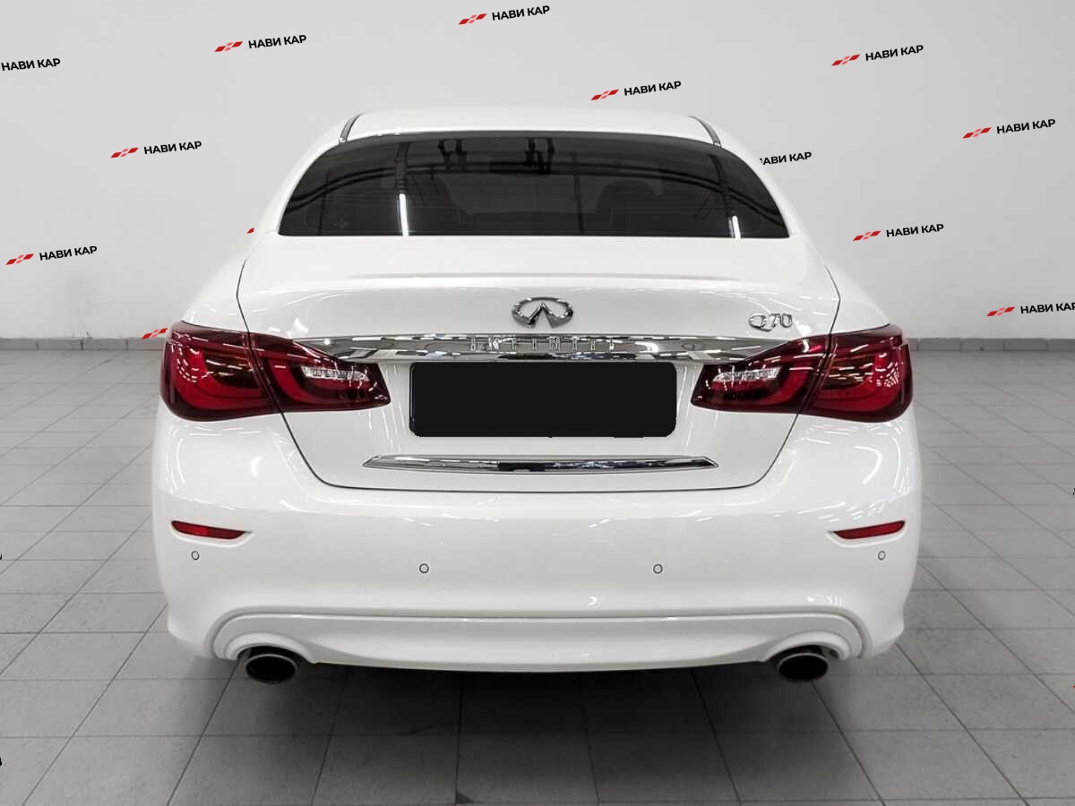 Infiniti Q70 с пробегом — 2016 год. Фото: #5
