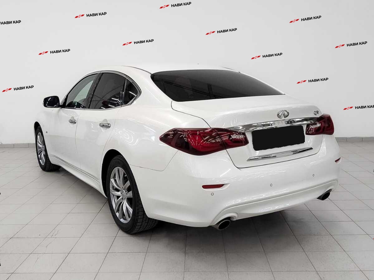 Infiniti Q70 с пробегом — 2016 год. Фото: #6