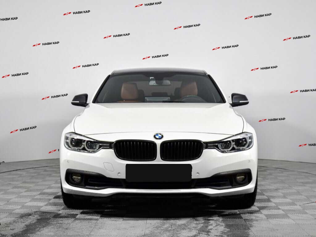 BMW 3 серии с пробегом — 2017 год. Фото: #1
