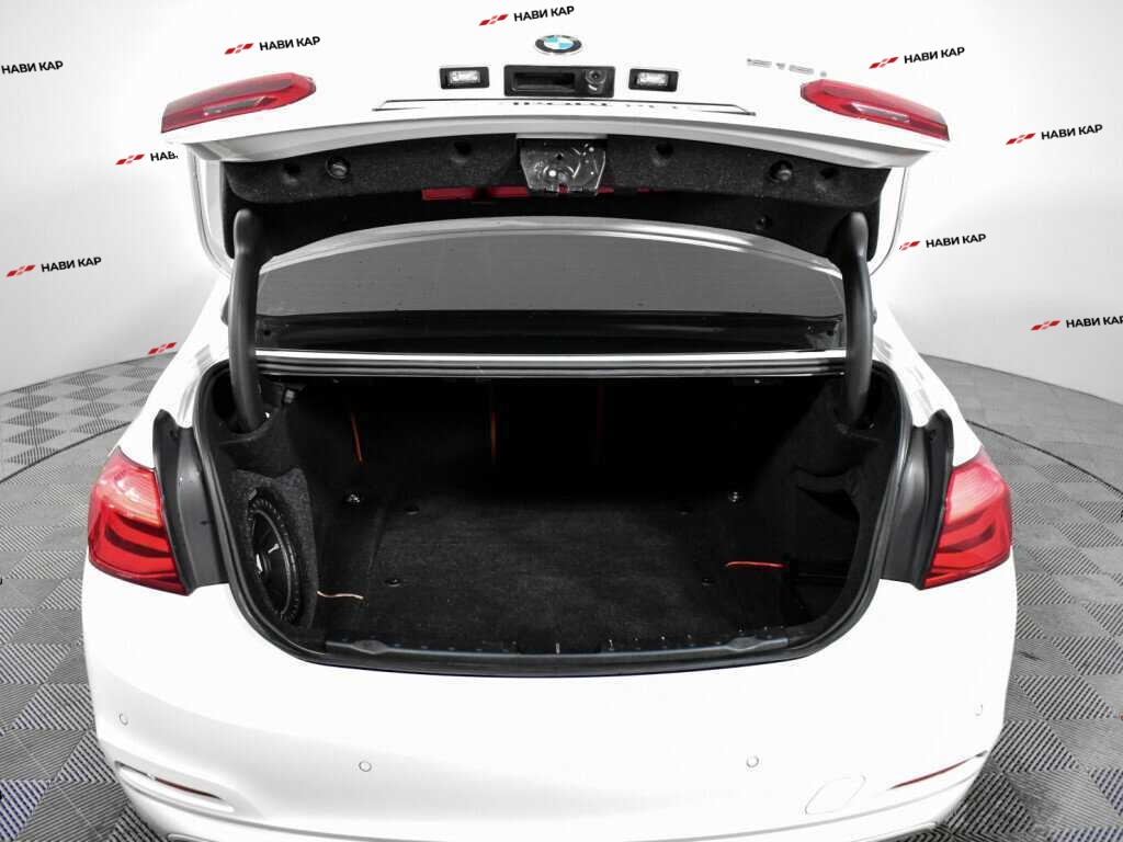 BMW 3 серии с пробегом — 2017 год. Фото: #22