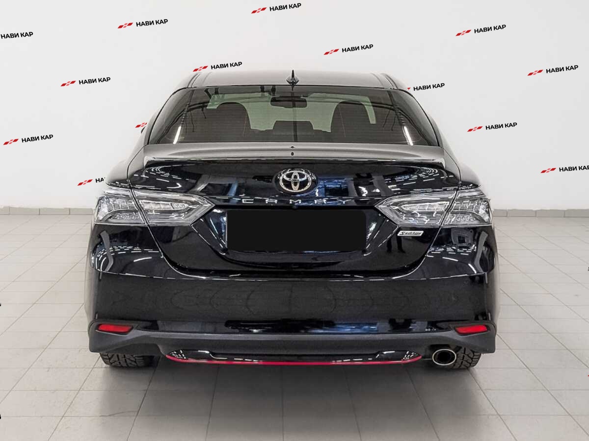 Toyota Camry с пробегом — 2020 год. Фото: #5