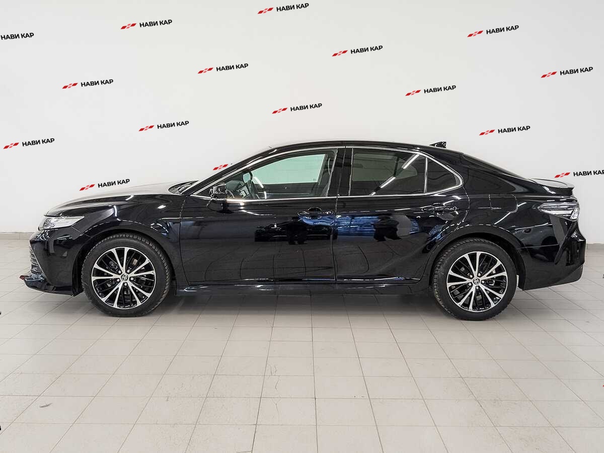 Toyota Camry с пробегом — 2020 год. Фото: #7