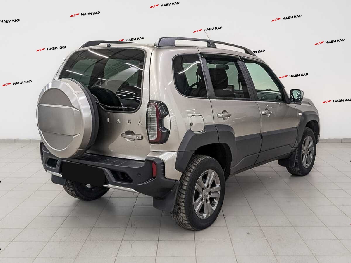 Lada (ВАЗ) Niva с пробегом — 2021 год. Фото: #4
