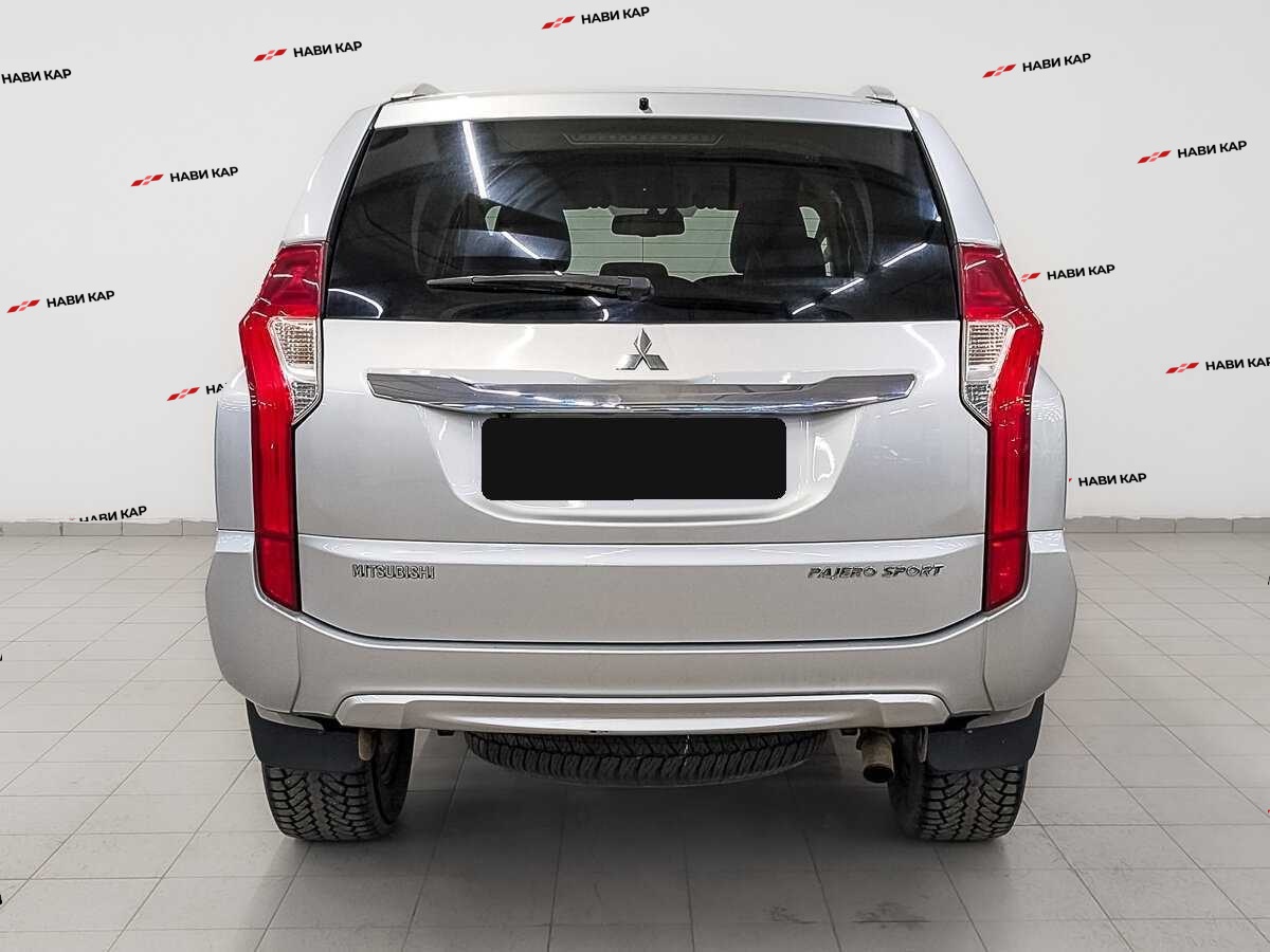 Mitsubishi Pajero Sport с пробегом — 2020 год. Фото: #5