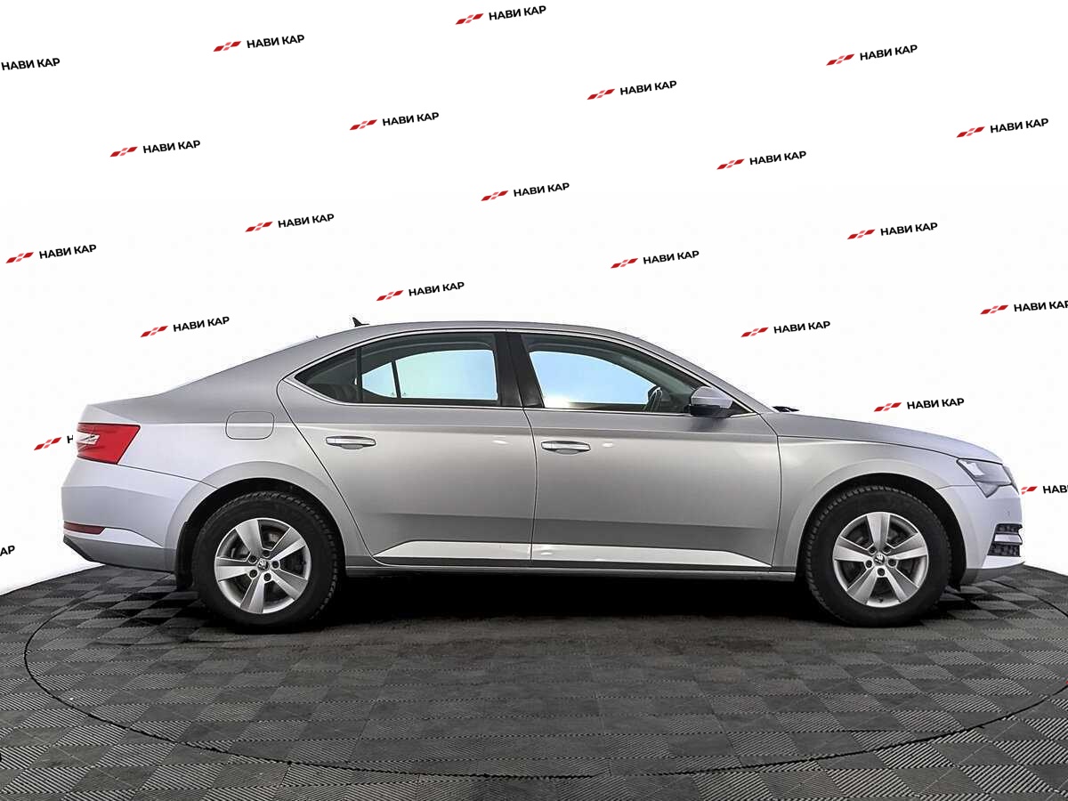 Skoda Superb с пробегом — 2021 год. Фото: #3