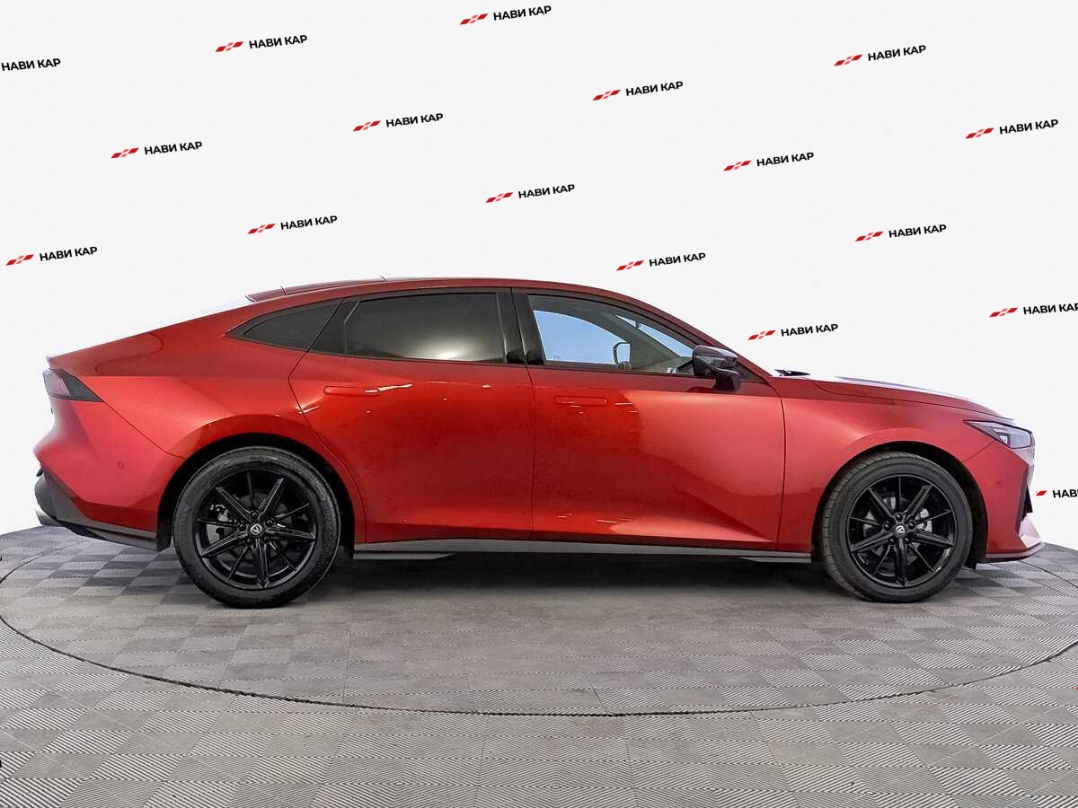 Changan UNI-V с пробегом — 2024 год. Фото: #3