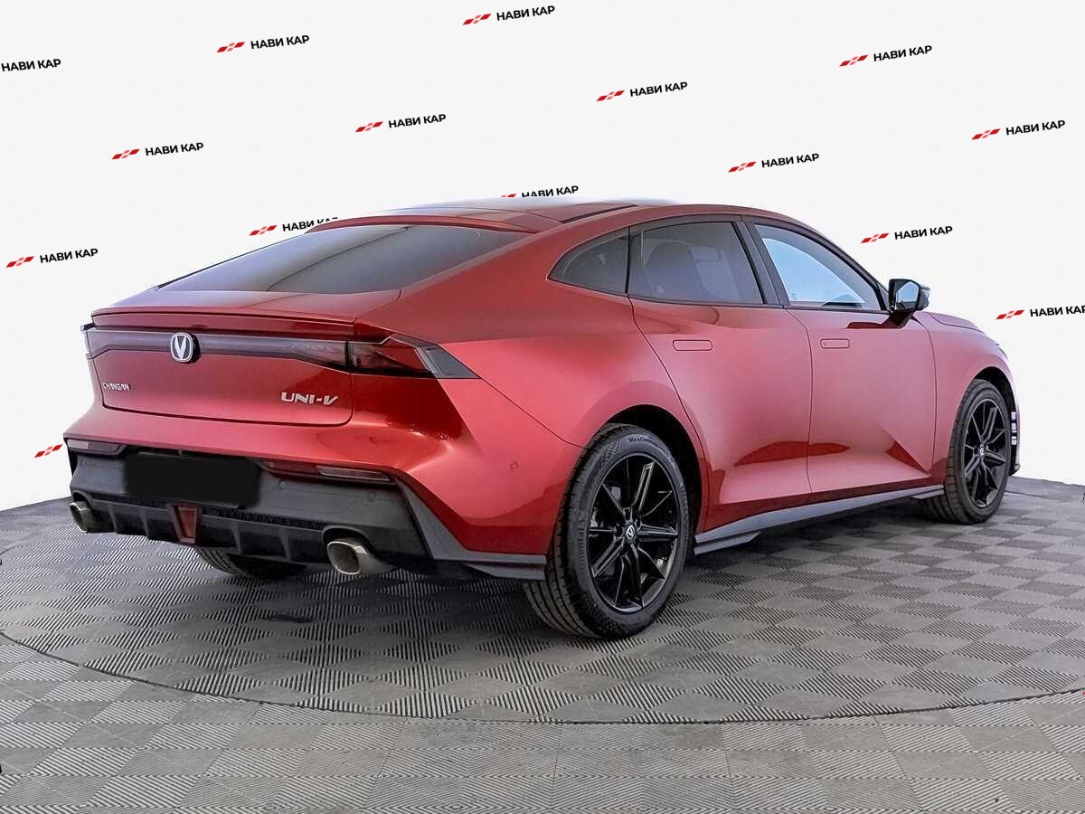 Changan UNI-V с пробегом — 2024 год. Фото: #4