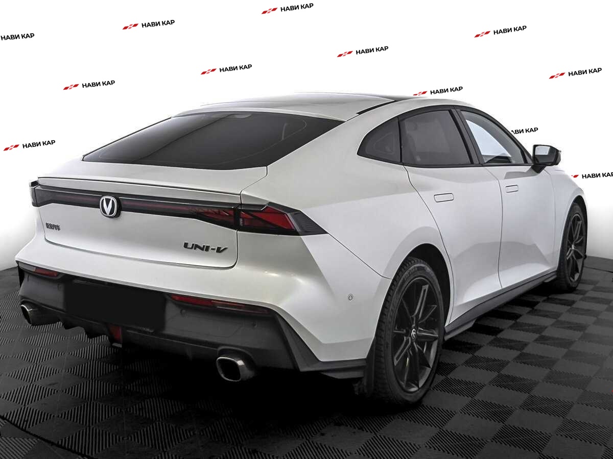 Changan UNI-V с пробегом — 2023 год. Фото: #4