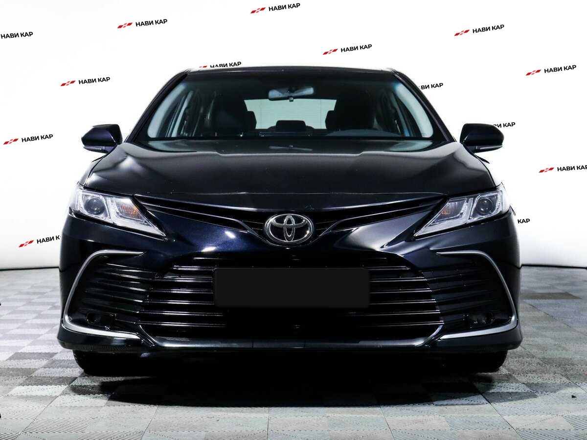 Toyota Camry с пробегом — 2021 год. Фото: #1