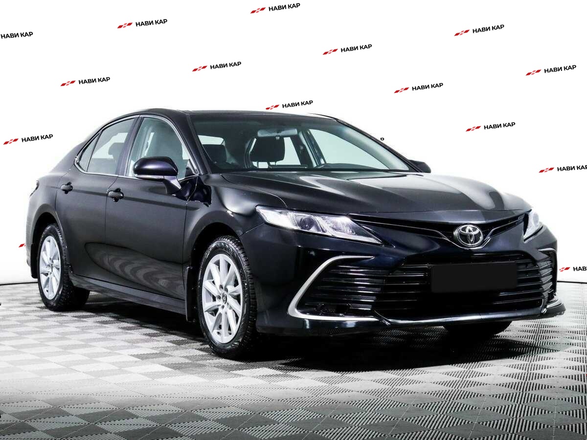 Toyota Camry с пробегом — 2021 год. Фото: #2
