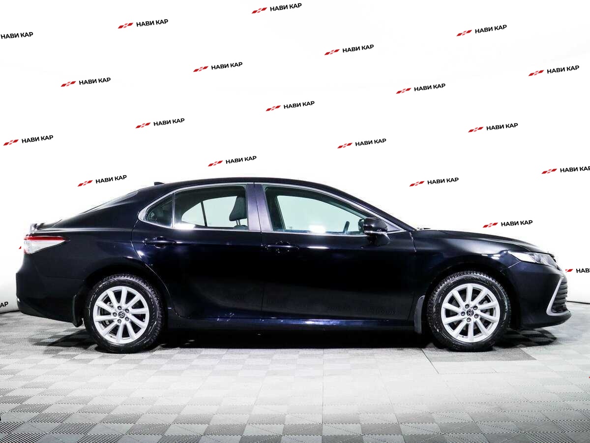 Toyota Camry с пробегом — 2021 год. Фото: #3