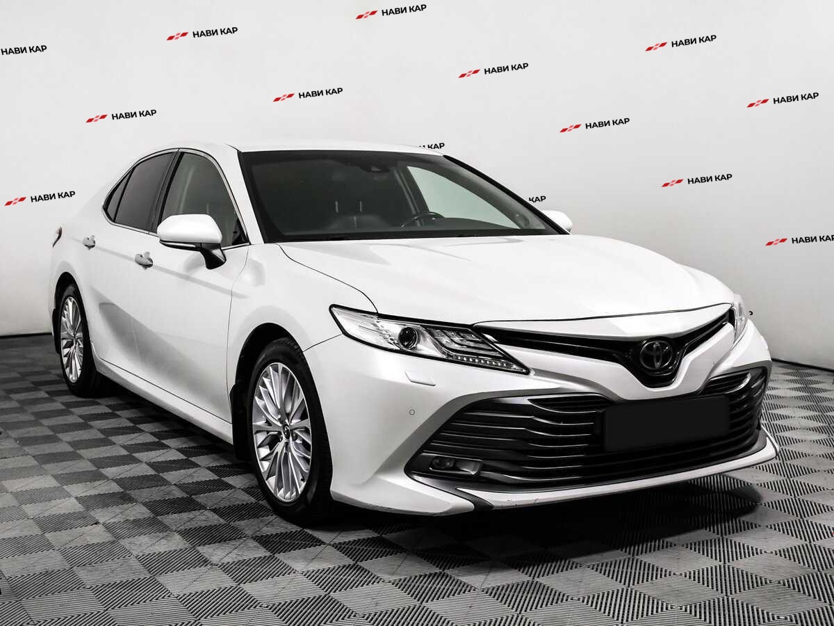 Toyota Camry с пробегом — 2019 год. Фото: #2