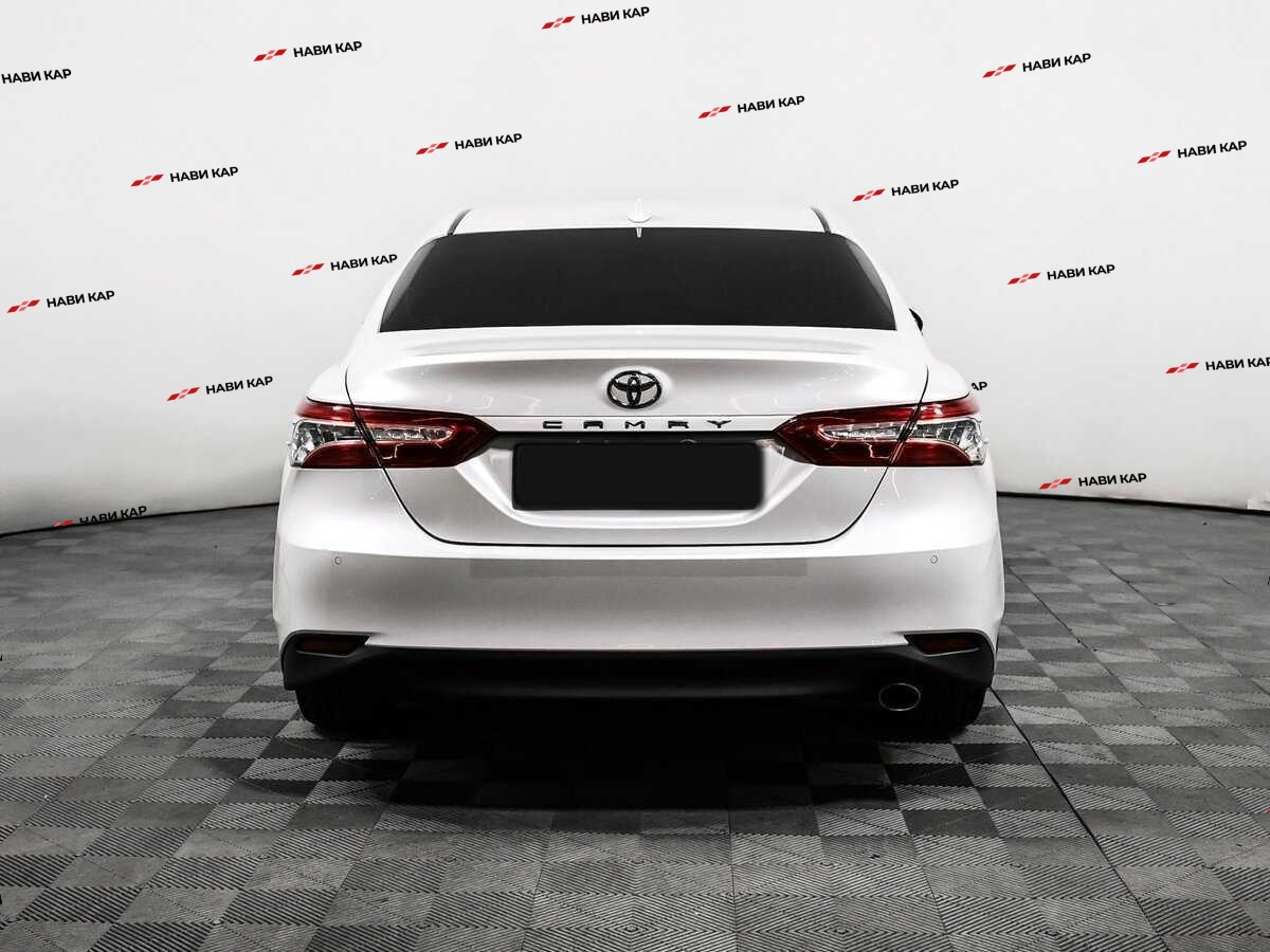 Toyota Camry с пробегом — 2019 год. Фото: #5