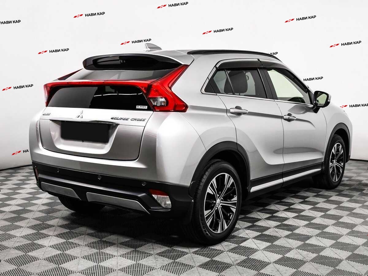 Mitsubishi Eclipse Cross с пробегом — 2018 год. Фото: #4