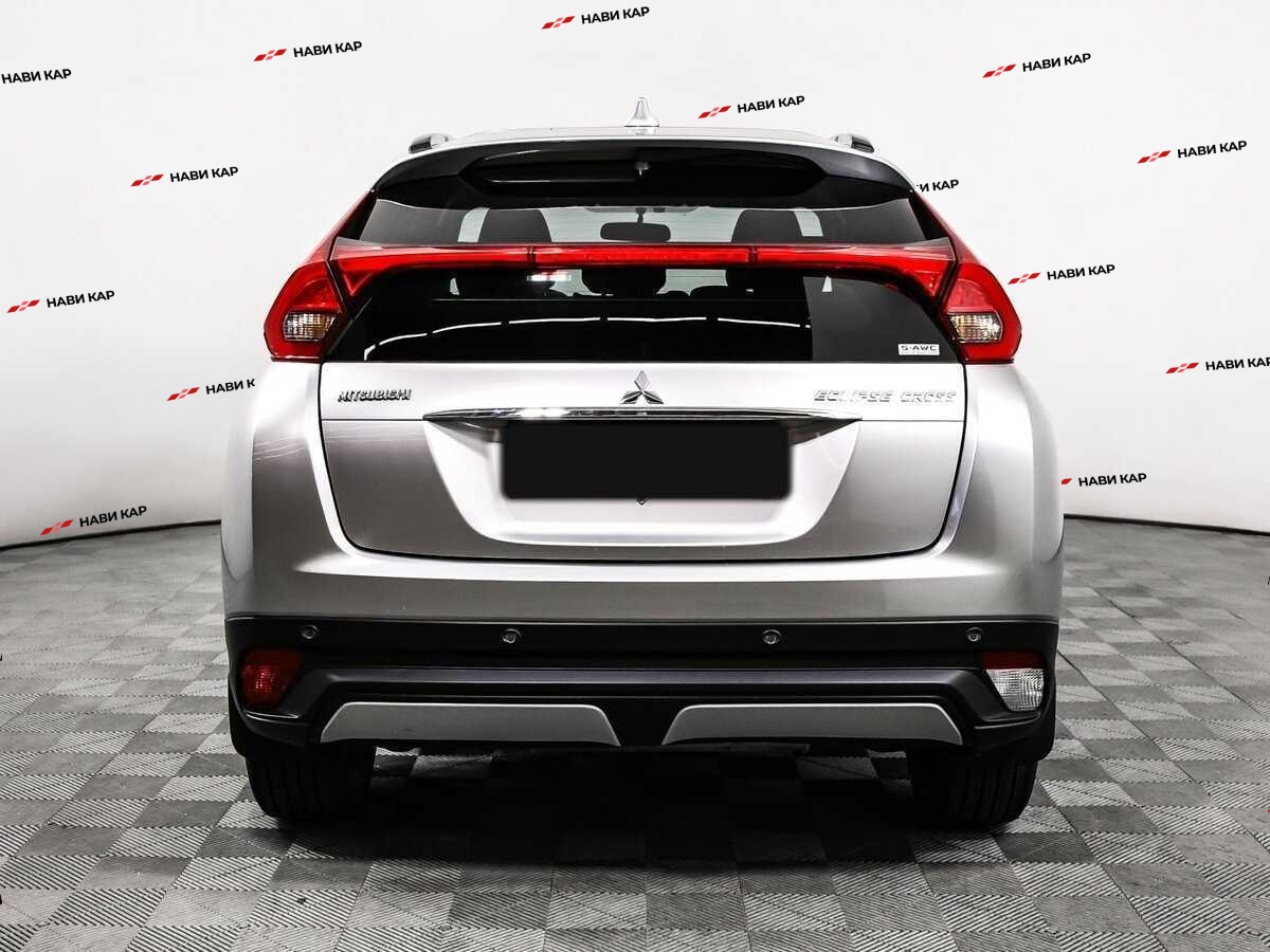 Mitsubishi Eclipse Cross с пробегом — 2018 год. Фото: #5