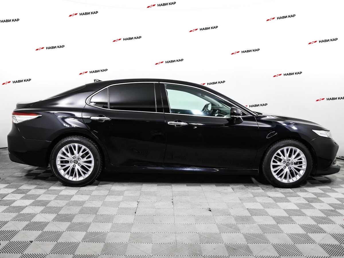 Toyota Camry с пробегом — 2018 год. Фото: #3