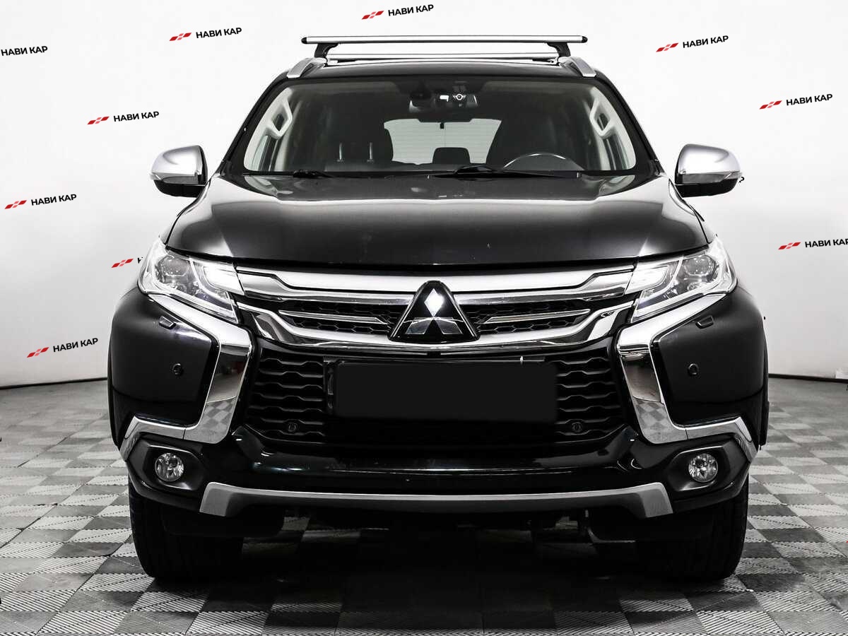 Mitsubishi Pajero Sport с пробегом — 2018 год. Фото: #1