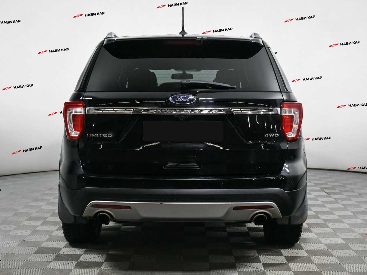 Ford Explorer с пробегом — 2016 год. Фото: #4