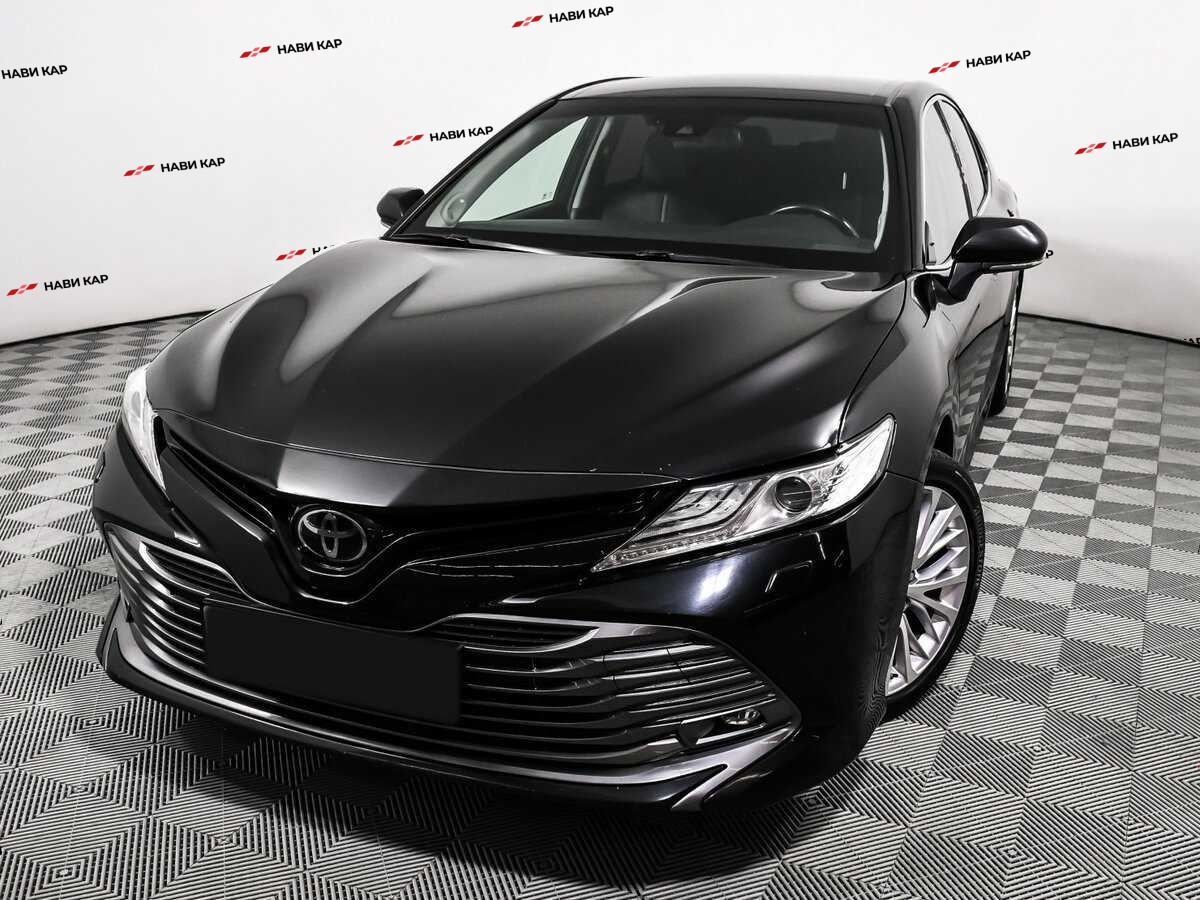 Toyota Camry с пробегом — 2018 год. Фото: #13