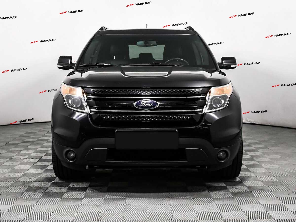 Ford Explorer с пробегом — 2015 год. Фото: #1