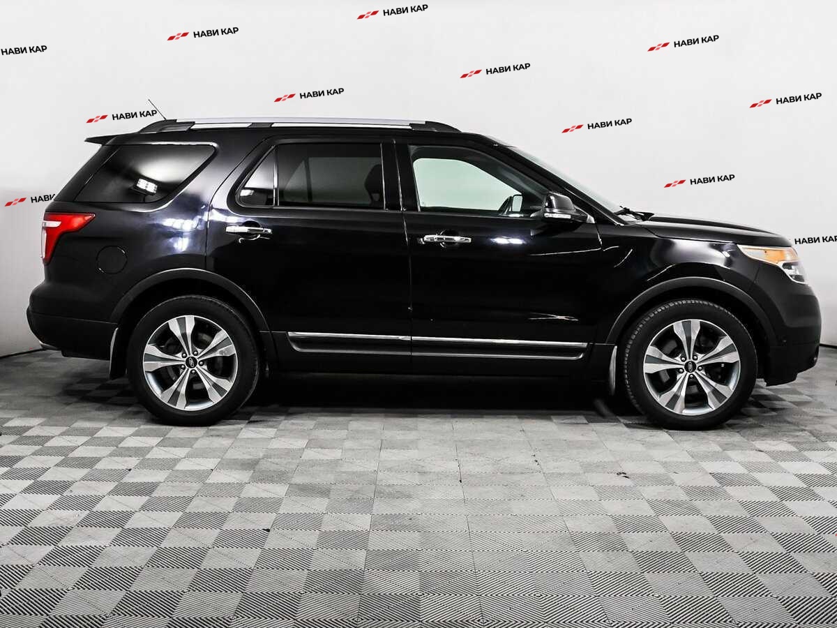 Ford Explorer с пробегом — 2015 год. Фото: #3